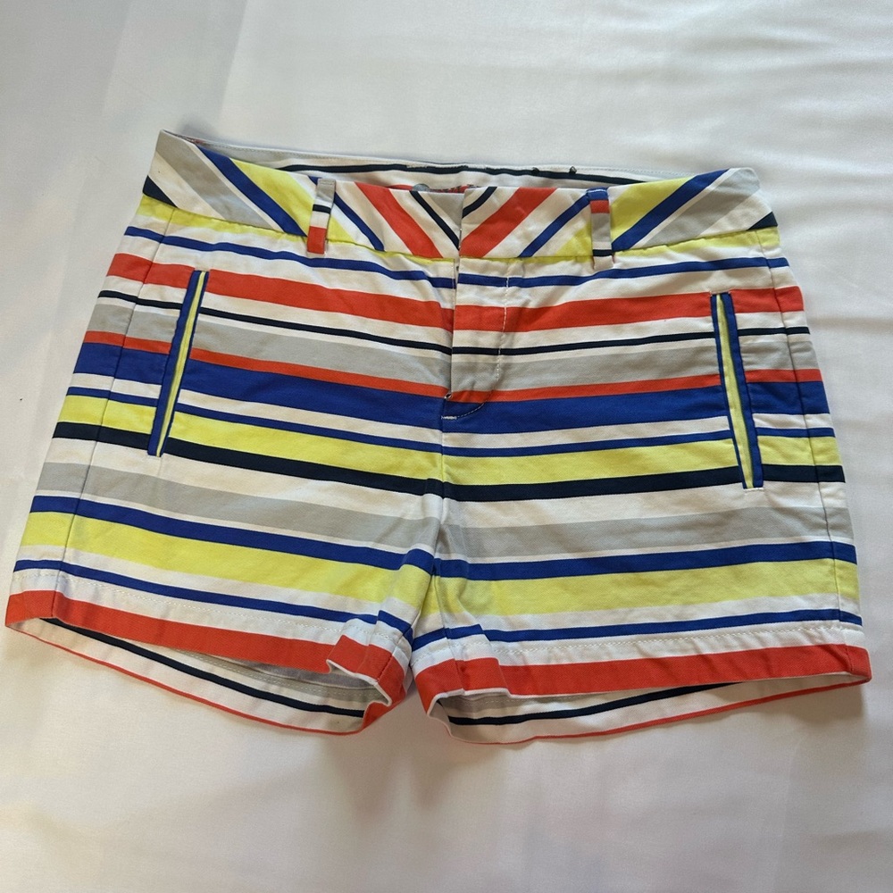 Women's striped shorts, size 4